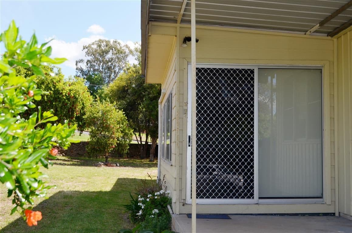 21 Kinred Street, Tumut - Thumbnail 2