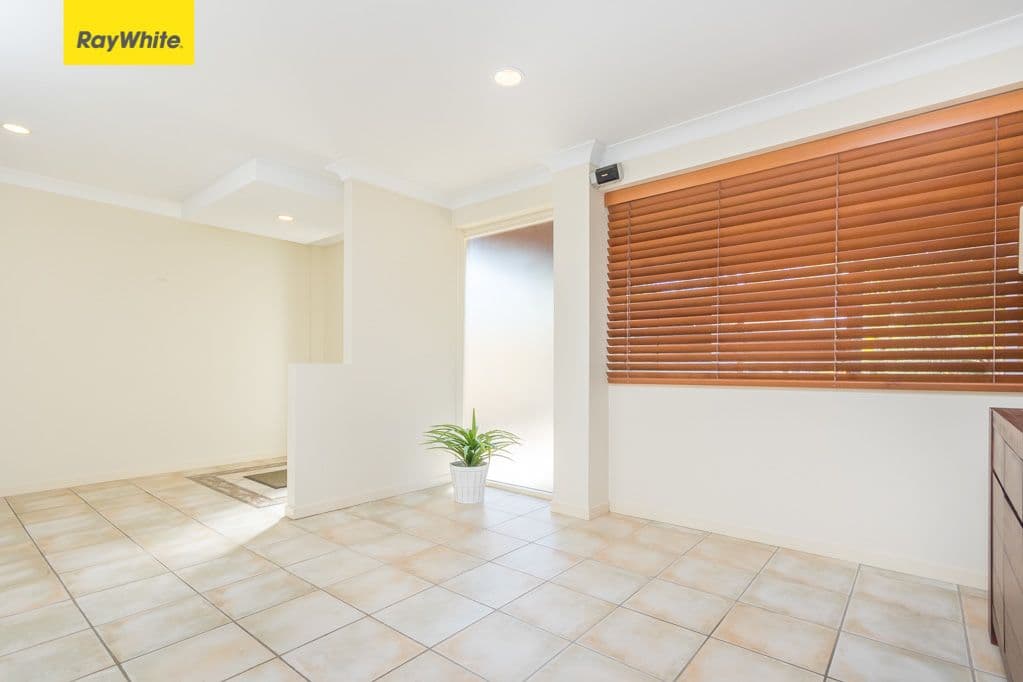 25 Pinelands Street, Lawnton QLD 4501, Lawnton - Thumbnail 4