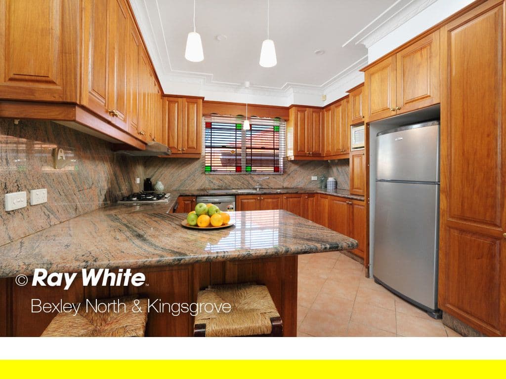 36 Vivienne Street, Kingsgrove NSW 2208, Kingsgrove - Thumbnail 3