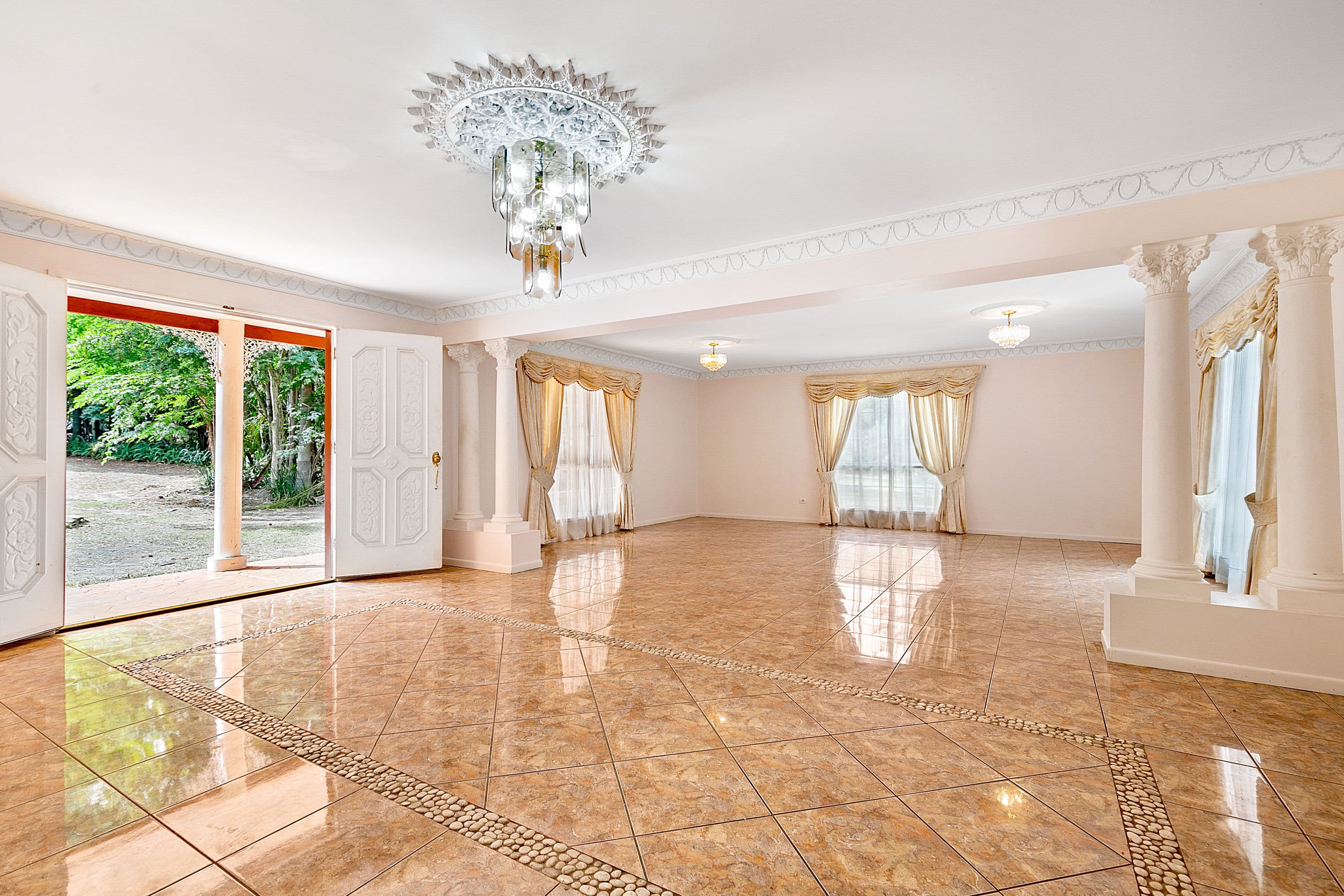 1257 Mount Gravatt-Capalaba Road, Burbank QLD 4156, Burbank - Thumbnail 4