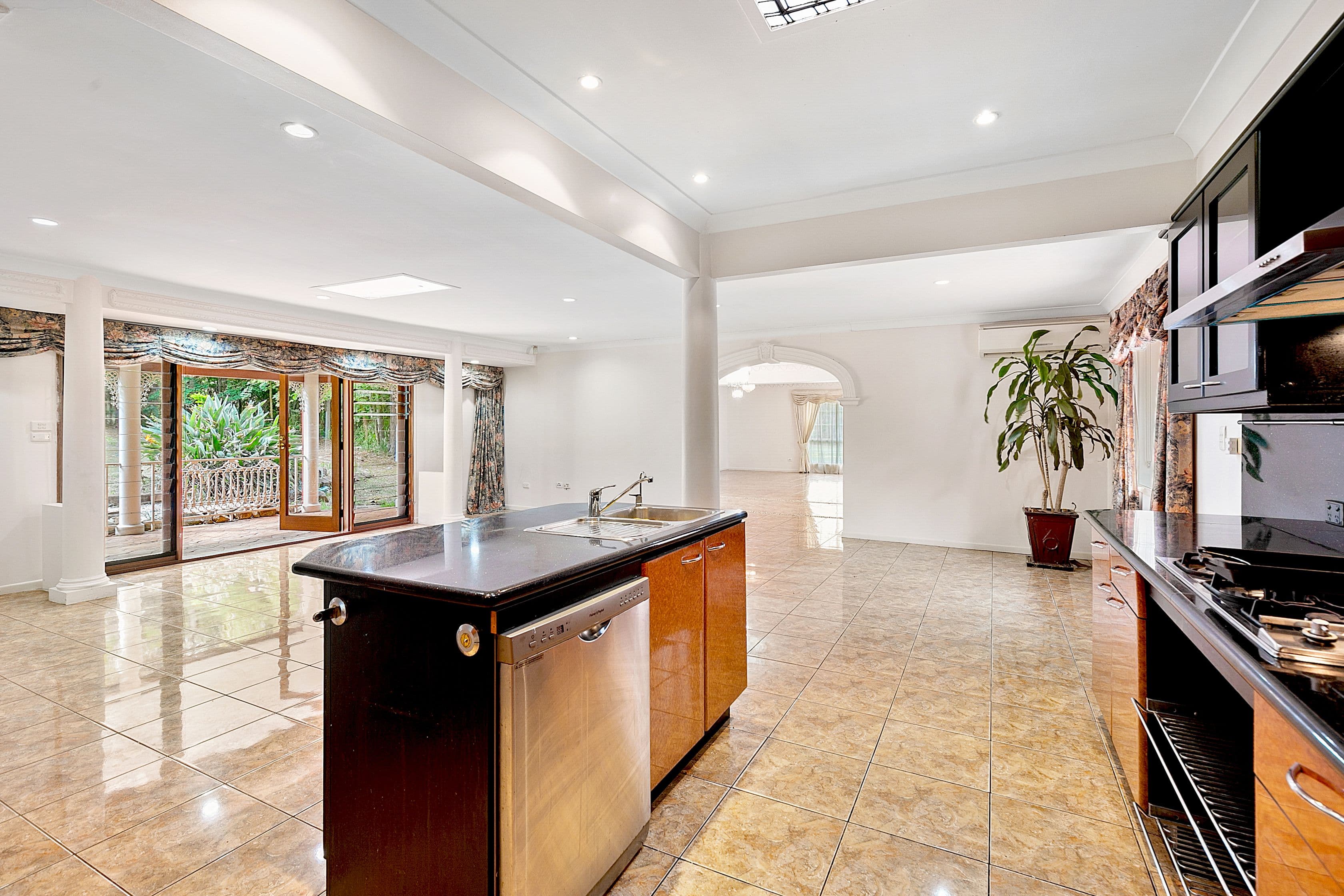 1257 Mount Gravatt-Capalaba Road, Burbank QLD 4156, Burbank - Thumbnail 8