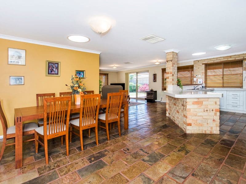 8 Waikiki Road, Safety Bay WA 6169, Safety Bay - Thumbnail 2