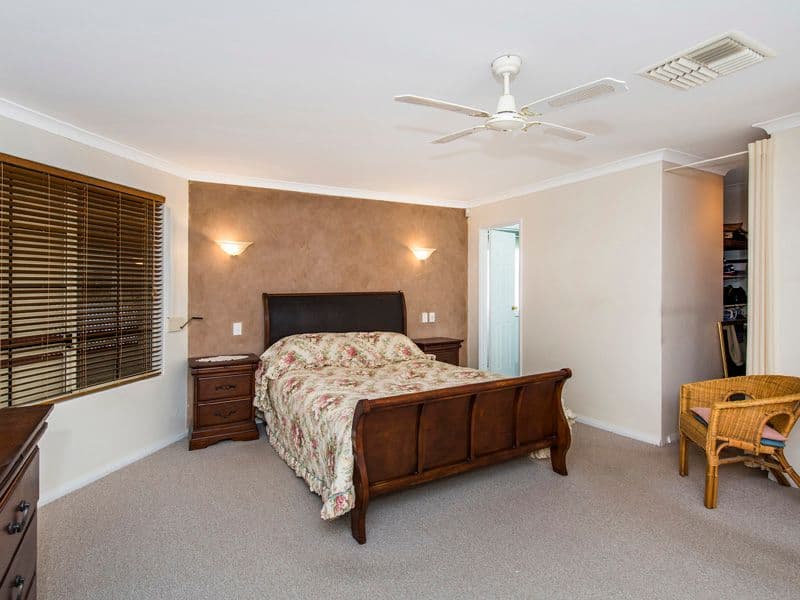 8 Waikiki Road, Safety Bay WA 6169, Safety Bay - Thumbnail 3