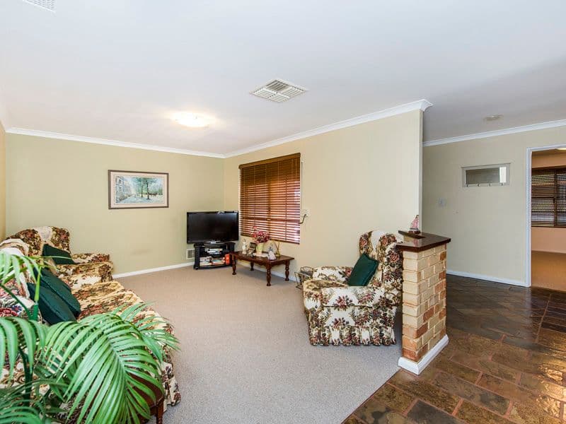 8 Waikiki Road, Safety Bay WA 6169, Safety Bay - Thumbnail 7