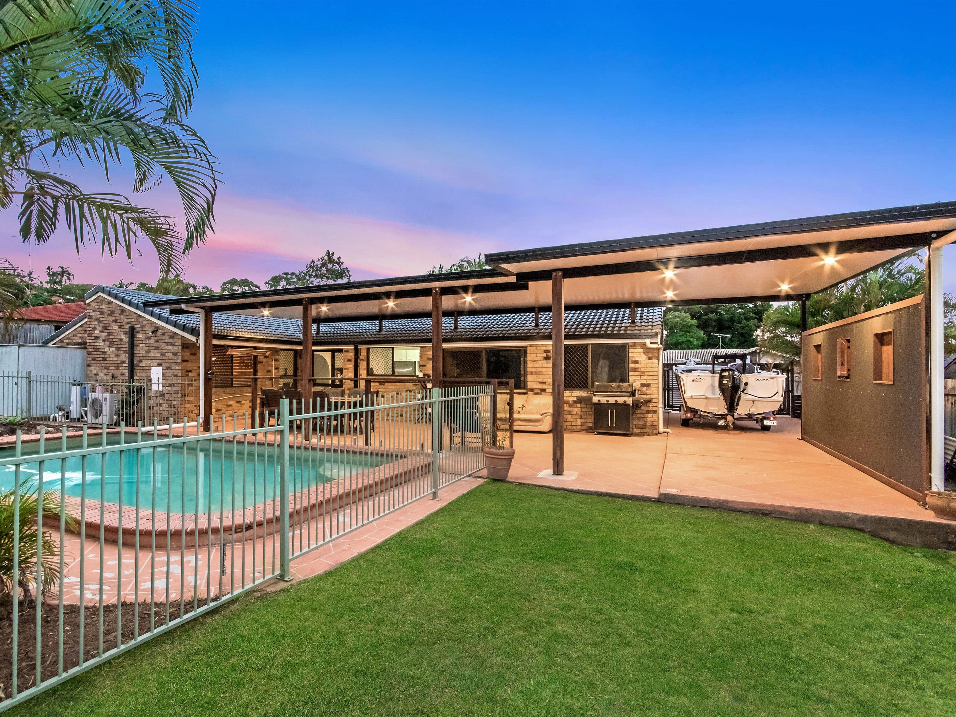 4 Tanunda Drive, Helensvale QLD 4212, Helensvale - Image 1