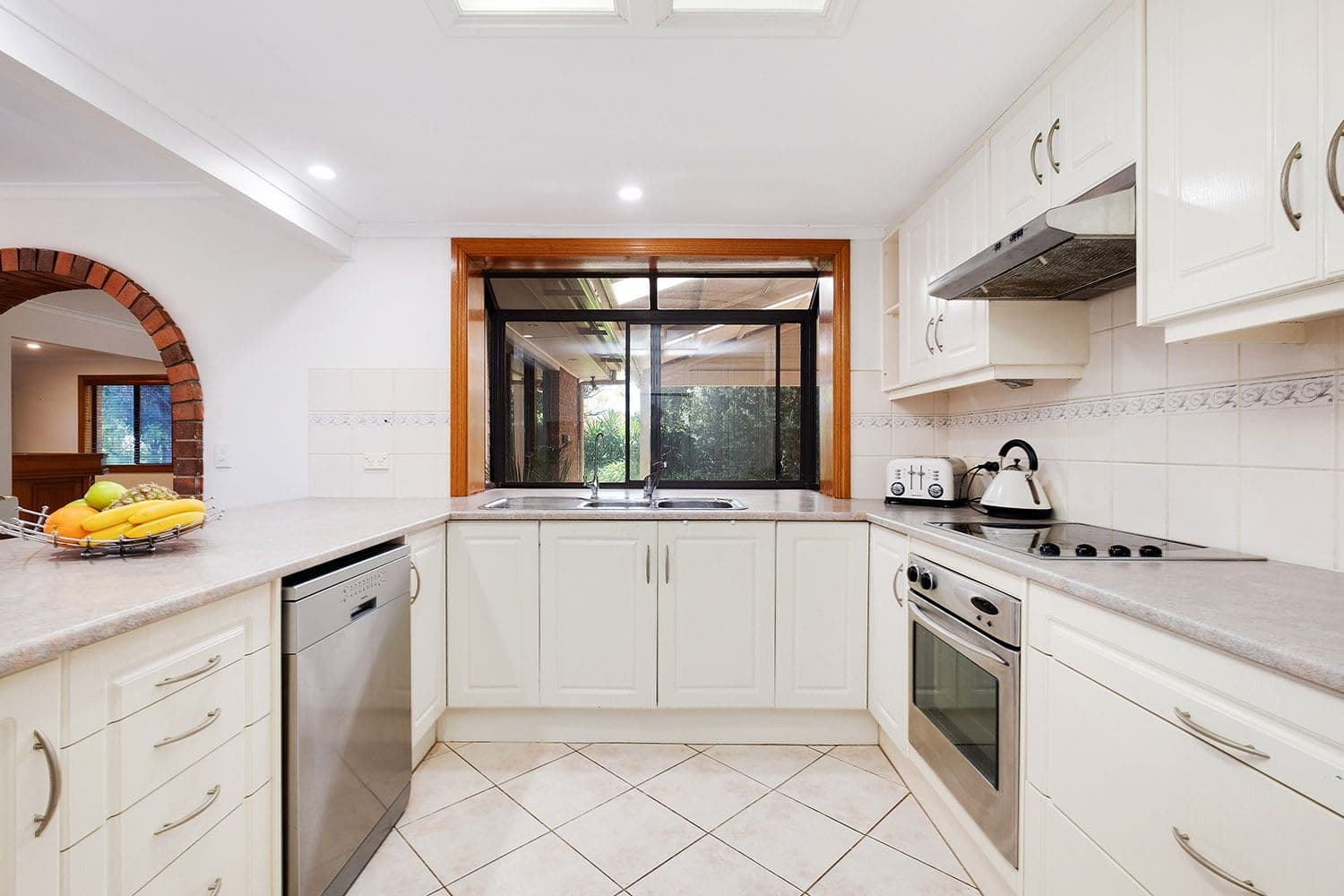 11 Hele Crescent, Trott Park SA 5158, Trott Park - Thumbnail 4
