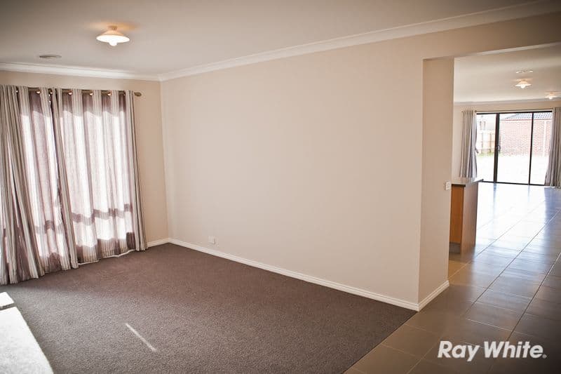 26 Belvedere Crescent, PAKENHAM VIC 3810, Pakenham - Thumbnail 3