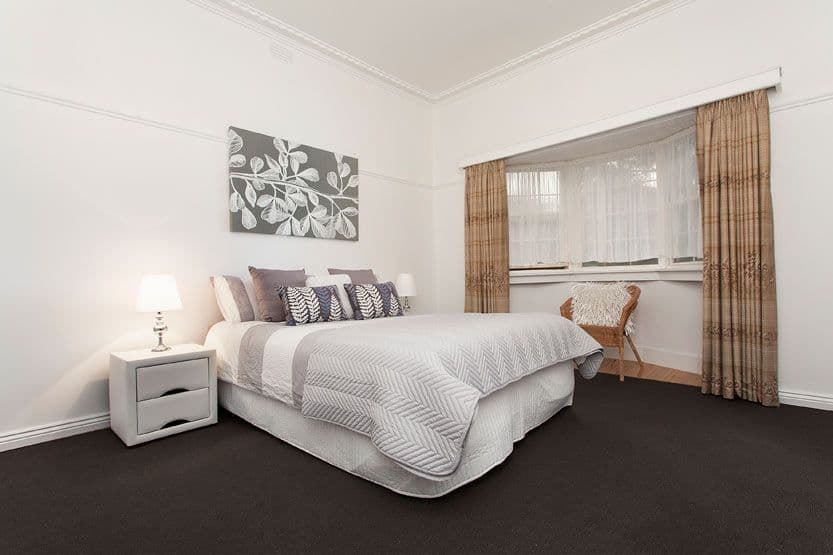 33 Auburn Avenue, NORTHCOTE VIC 3070, Northcote - Thumbnail 2