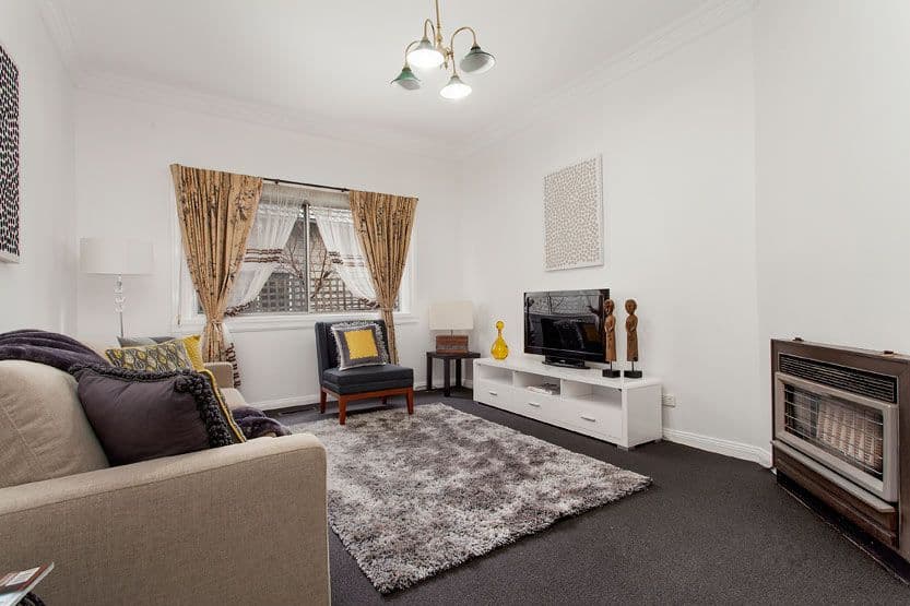 33 Auburn Avenue, NORTHCOTE VIC 3070, Northcote - Thumbnail 3