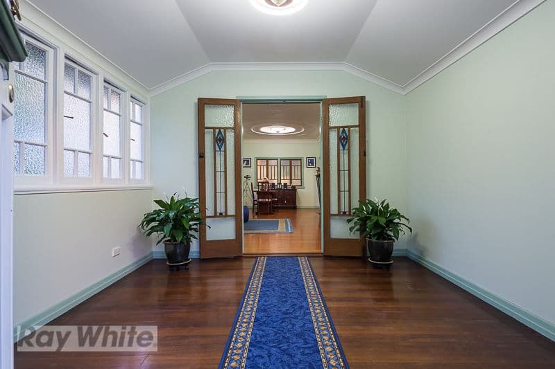 32 Raby Road, COORPAROO QLD 4151, Coorparoo - Thumbnail 2
