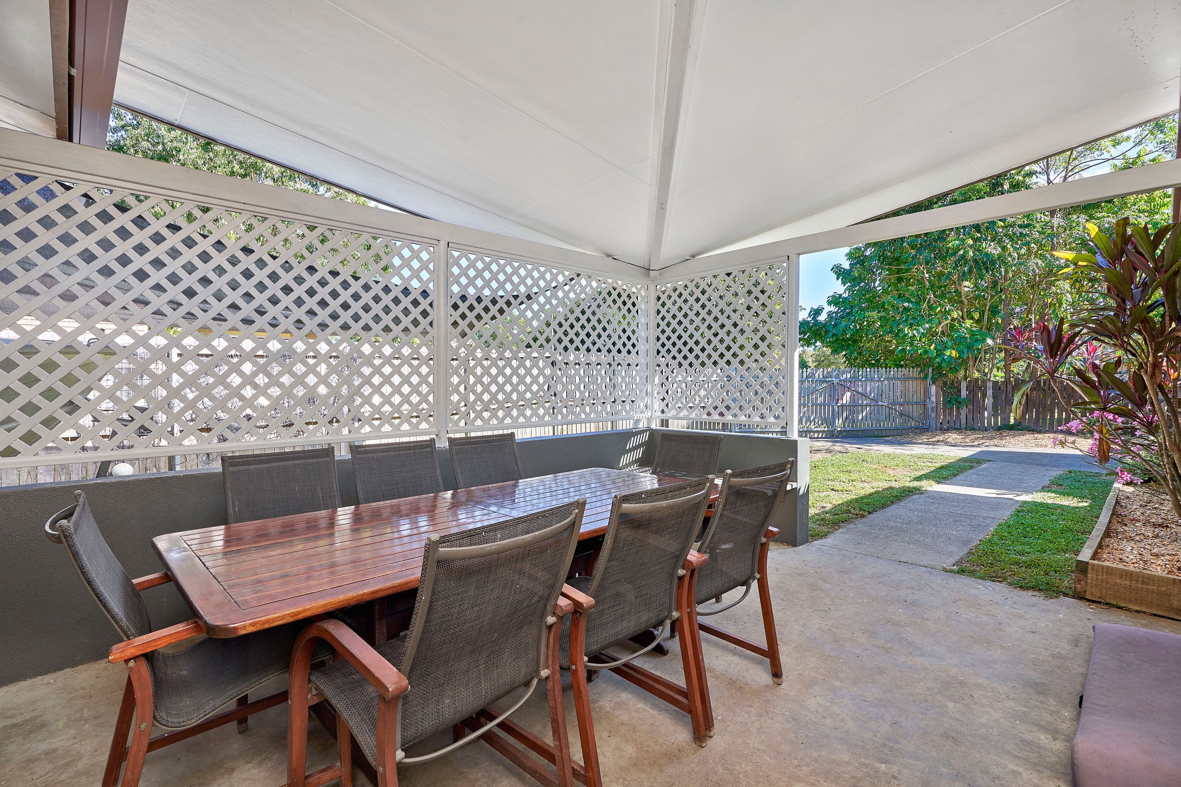 10 Craig Street, Mooroobool QLD 4870, Mooroobool - Thumbnail 2