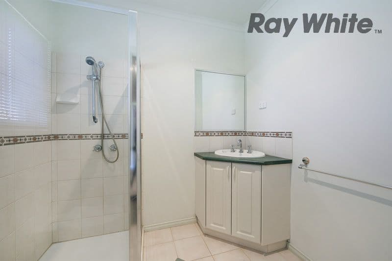 10 Finchley Road, POINT COOK VIC 3030, Point Cook - Thumbnail 5