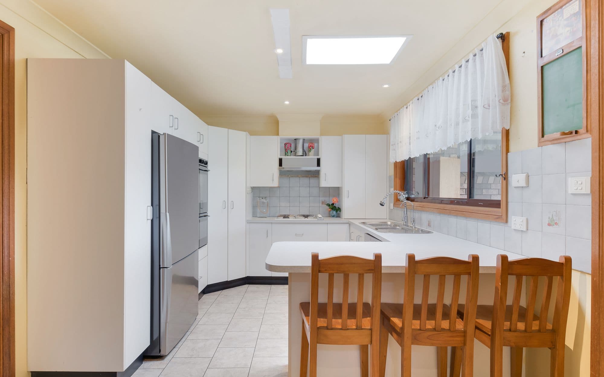 3 Dargie Place, Eagle Vale NSW 2558, Eagle Vale - Thumbnail 2