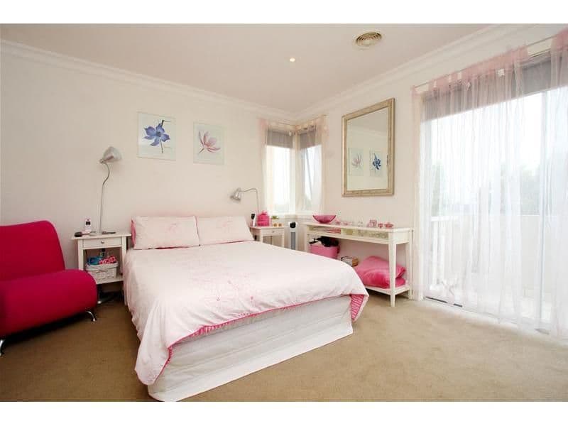 95 Ravenhill Boulevard, ROXBURGH PARK VIC 3064, Roxburgh Park - Thumbnail 4