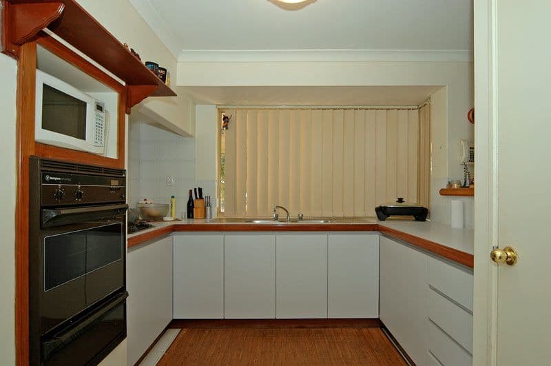 2 Ivythorne Grove, KIARA WA 6054, Kiara - Thumbnail 7