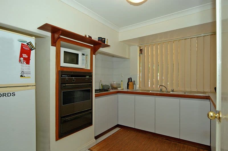2 Ivythorne Grove, KIARA WA 6054, Kiara - Thumbnail 8