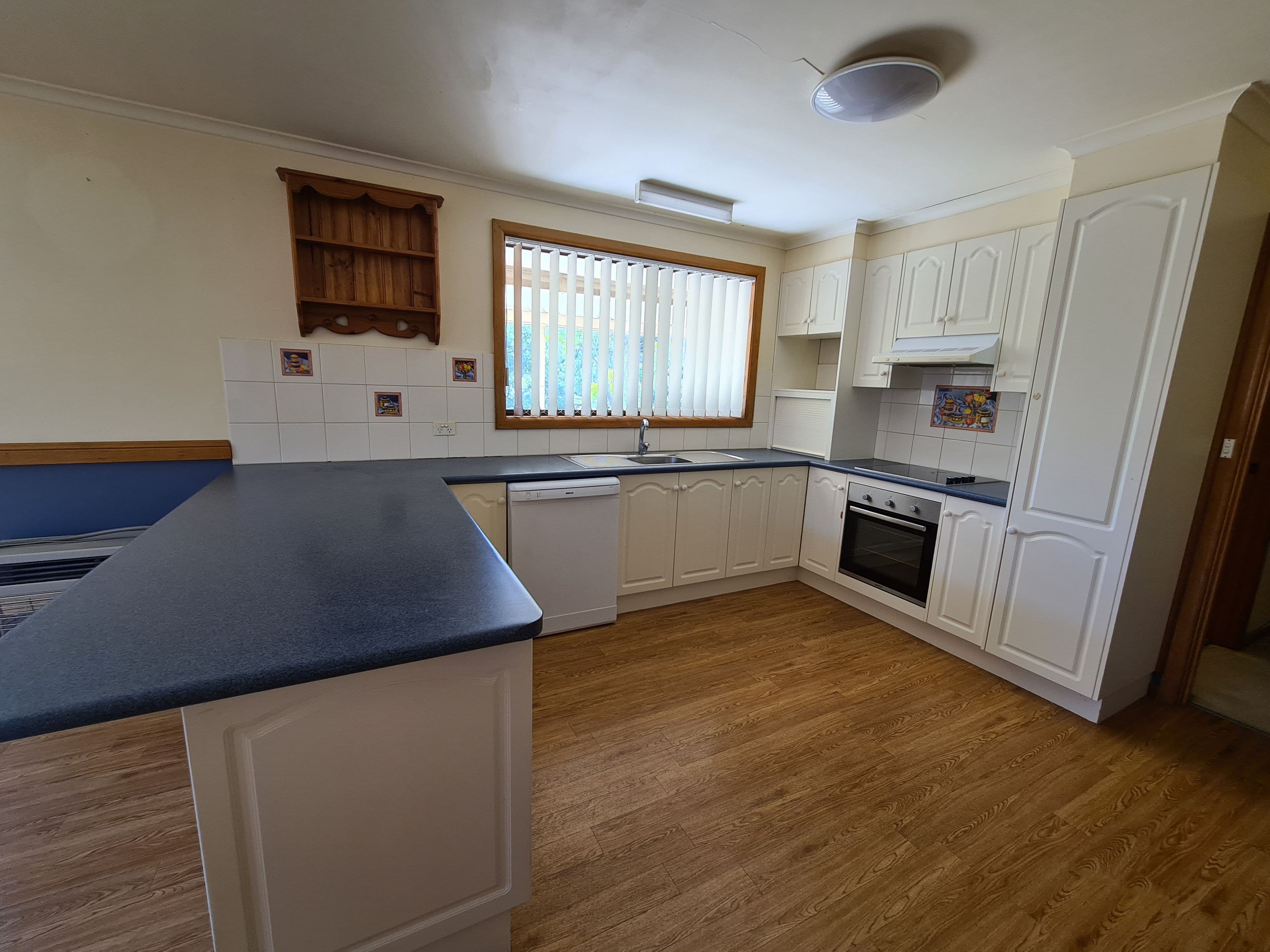 27 Moor Street, Parkes NSW 2870, Parkes - Thumbnail 2