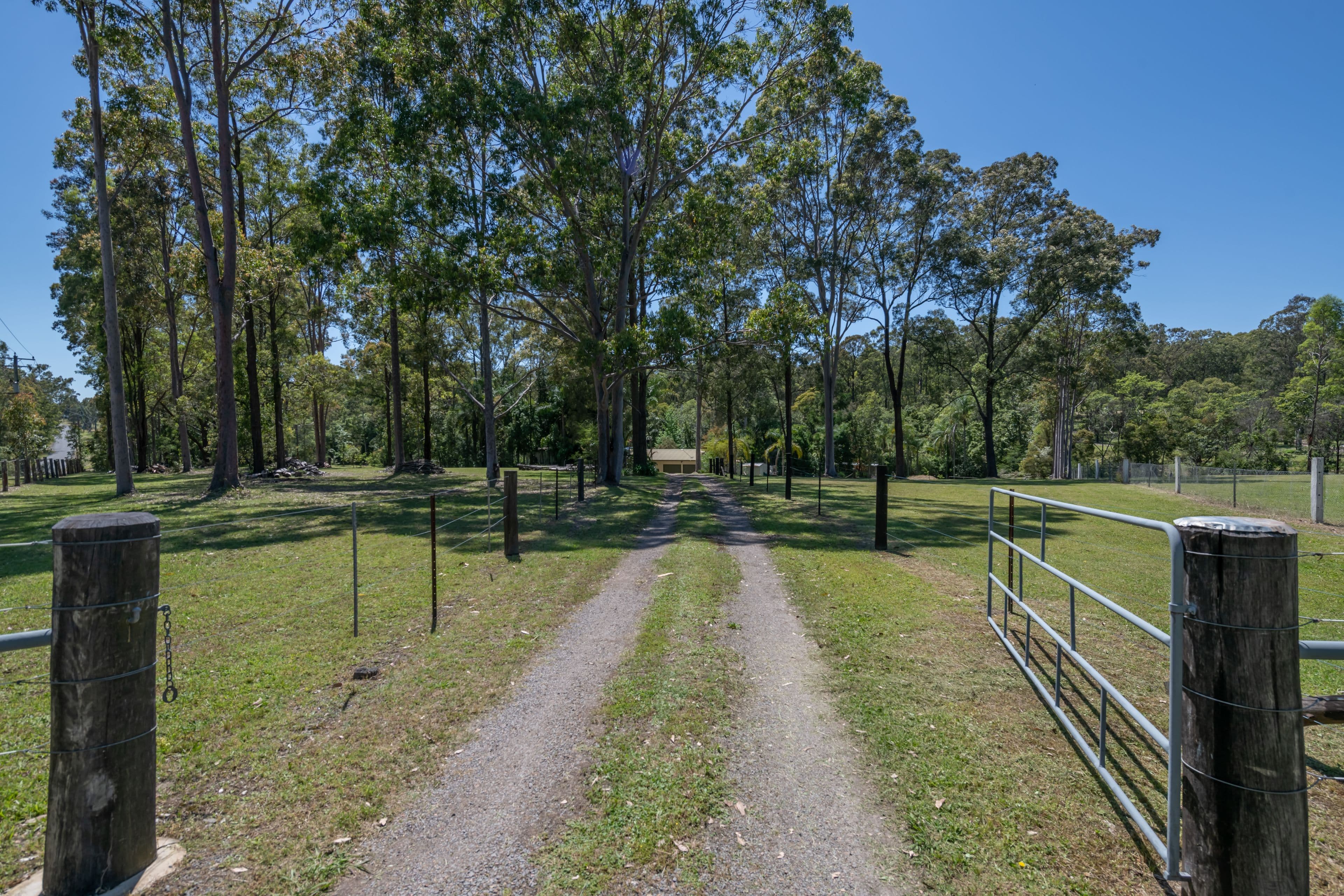 1134 East Seaham Road, Clarence Town - Thumbnail 2