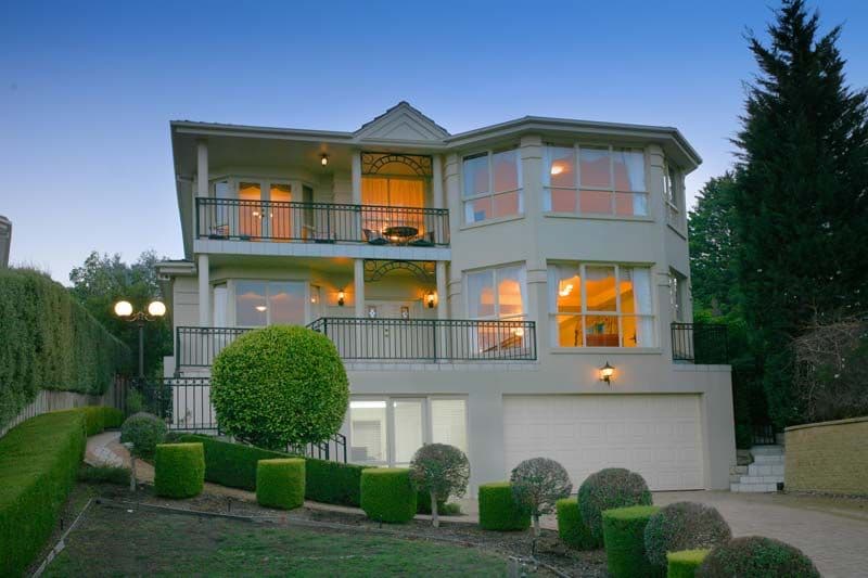 11 Strathconnan Place, WHEELERS HILL VIC 3150, Wheelers Hill - Image 1