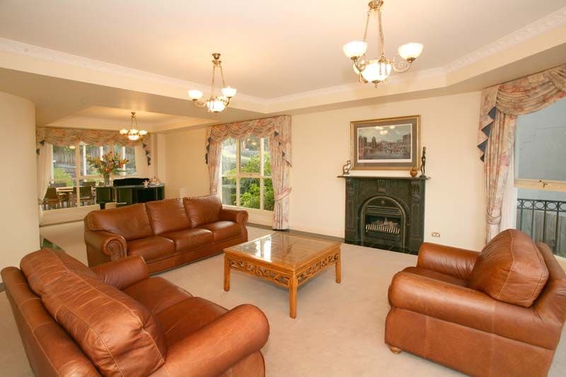 11 Strathconnan Place, WHEELERS HILL VIC 3150, Wheelers Hill - Thumbnail 2