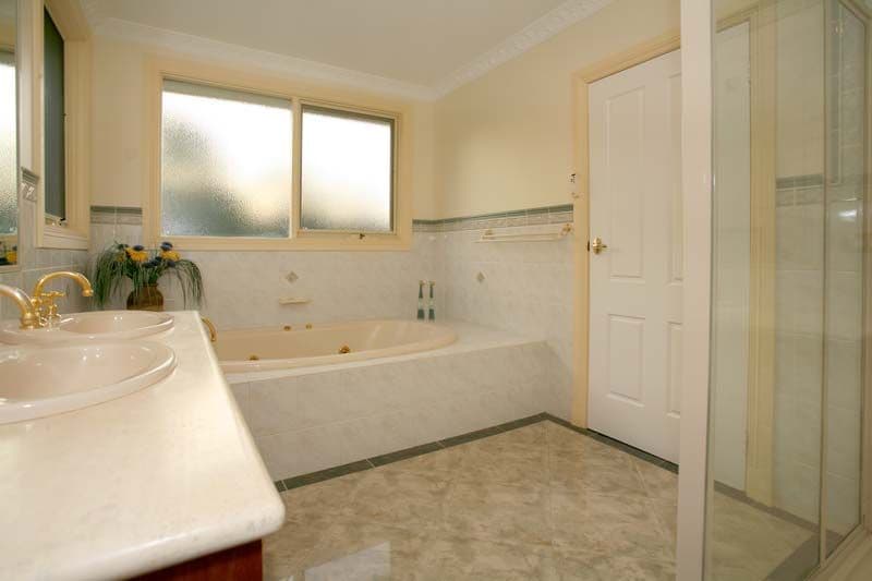 11 Strathconnan Place, WHEELERS HILL VIC 3150, Wheelers Hill - Thumbnail 6
