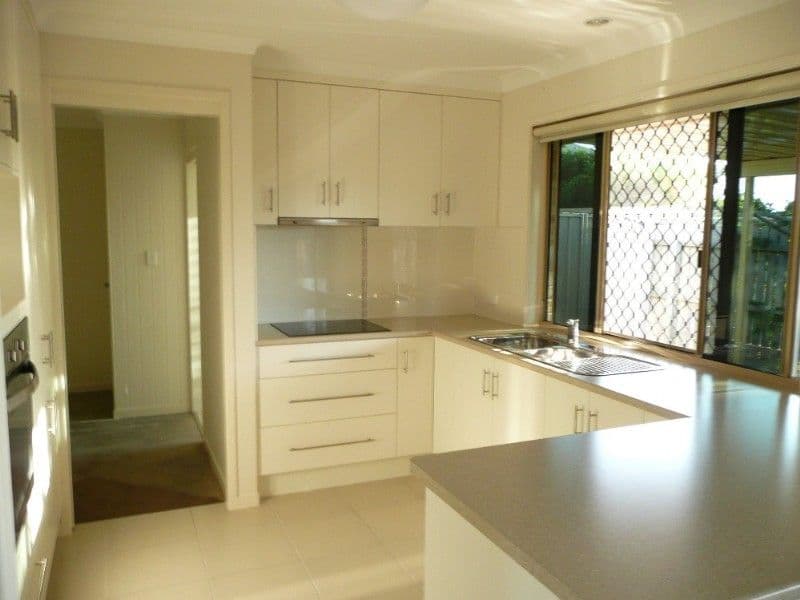 112 McCarthy Street, BUNDABERG QLD 4670, Bundaberg - Thumbnail 5