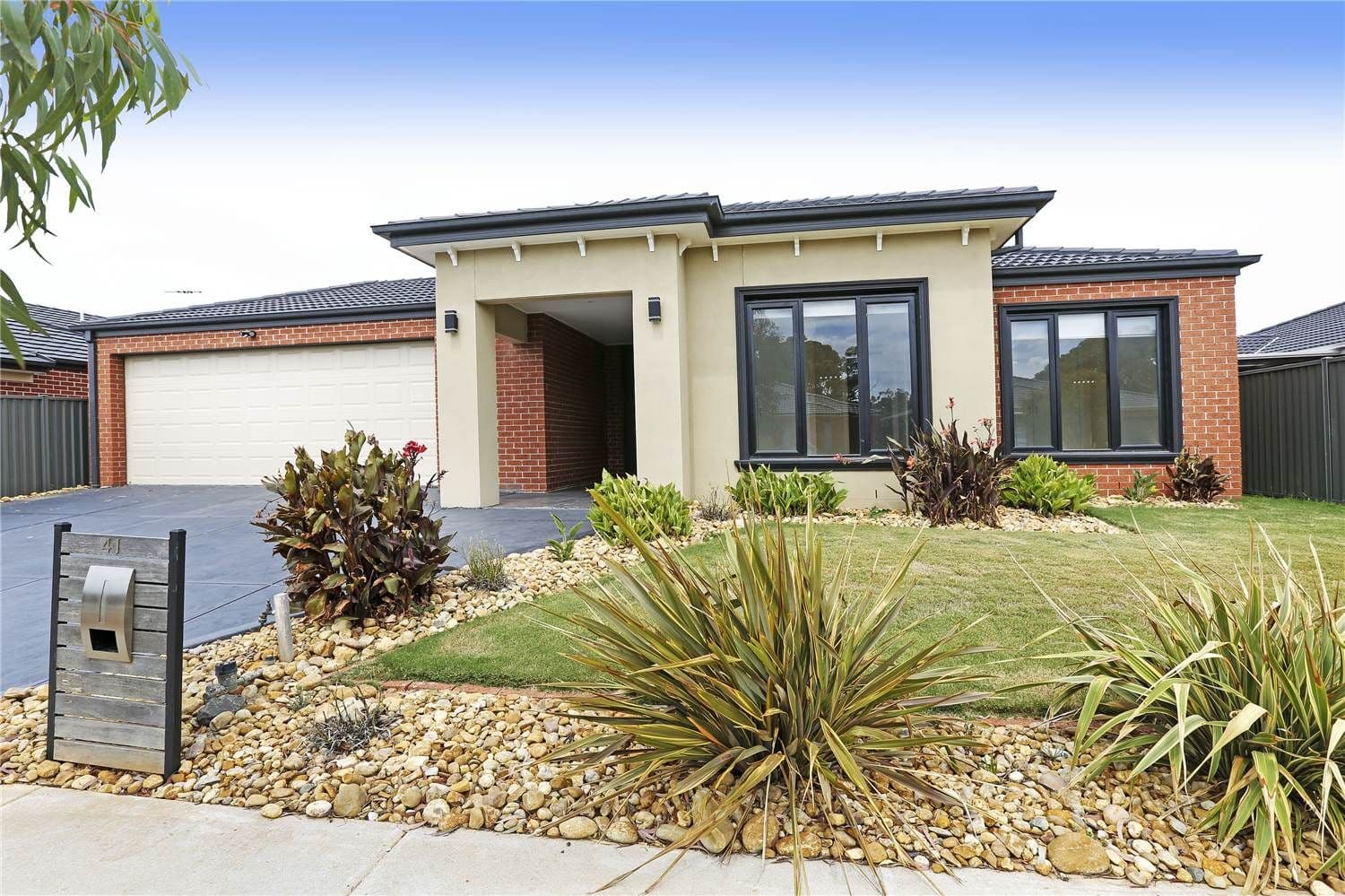 41 Grandlakes Way, LARA VIC 3212, Lara - Image 1