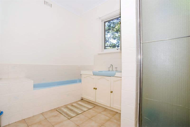 40   Fairhills Parade, GLEN WAVERLEY VIC 3150, Glen Waverley - Thumbnail 5