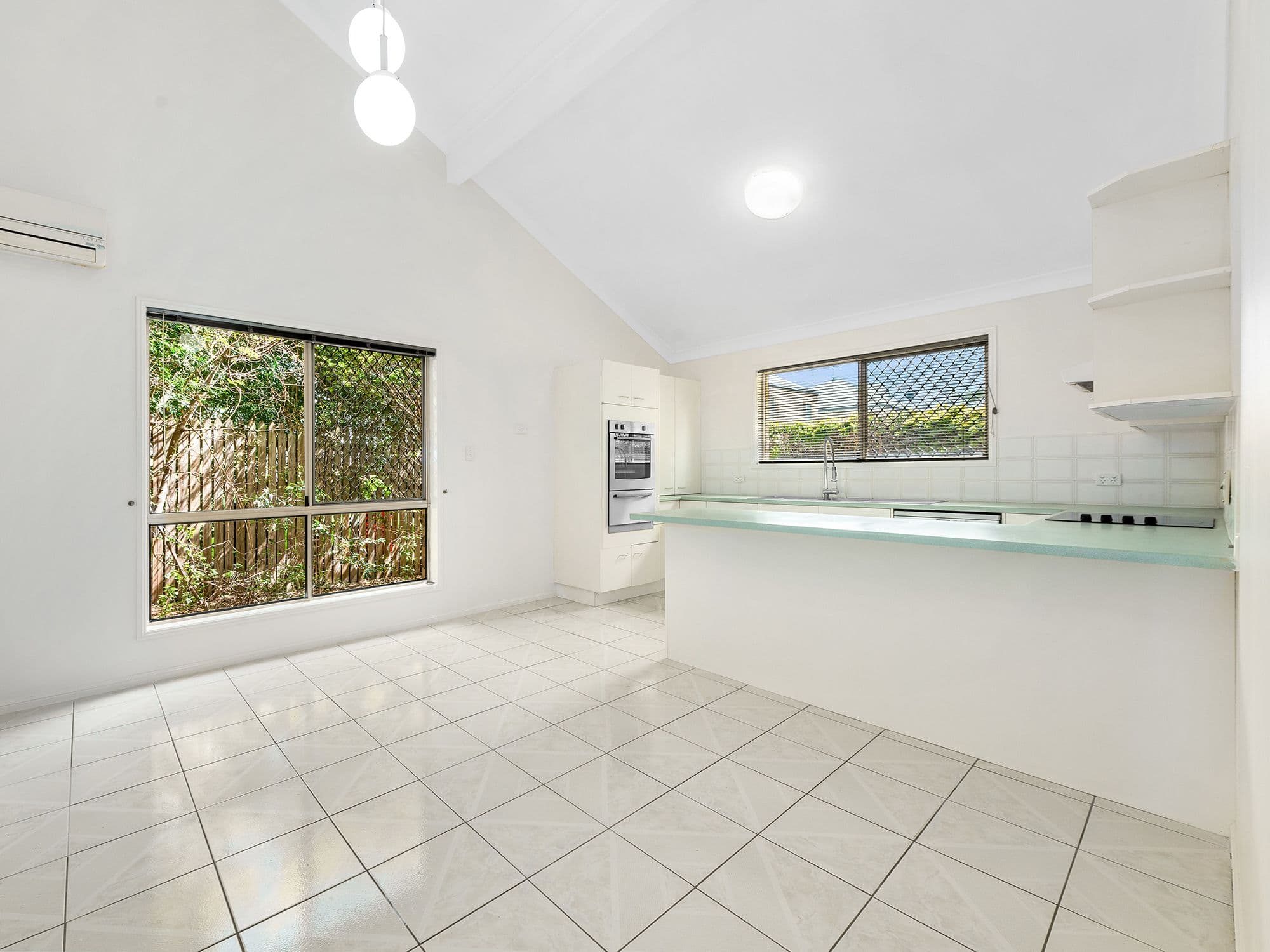 106 Mackay Street, Coorparoo QLD 4151, Coorparoo - Thumbnail 4