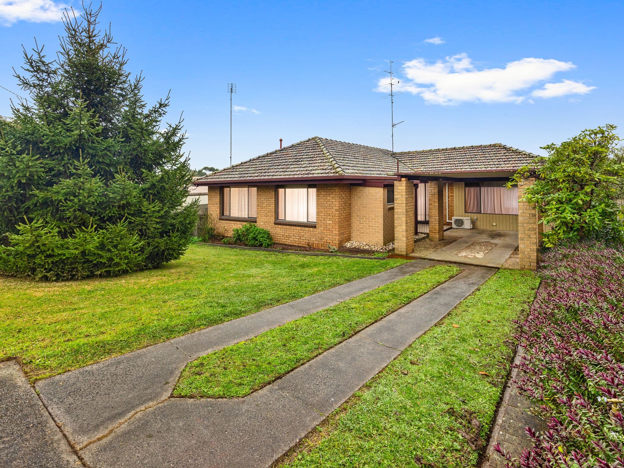 32 Bellingham Street, Leongatha VIC 3953, Leongatha - Thumbnail 2