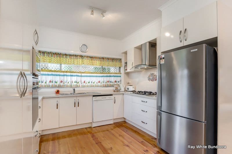 76 Cheadle Crescent, BUNDOORA VIC 3083, Bundoora - Thumbnail 6