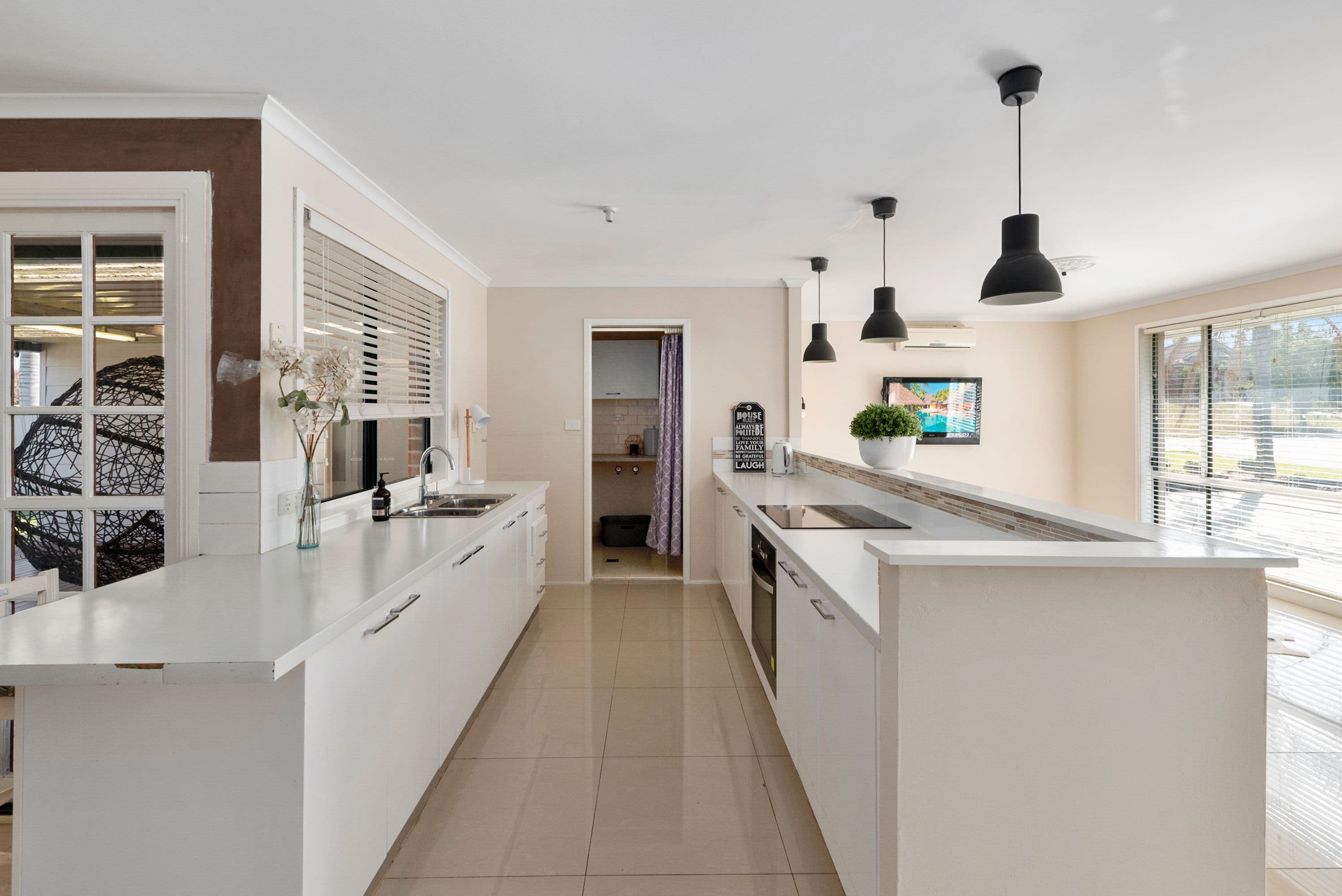 16 Stephenson Place, Currans Hill - Thumbnail 4