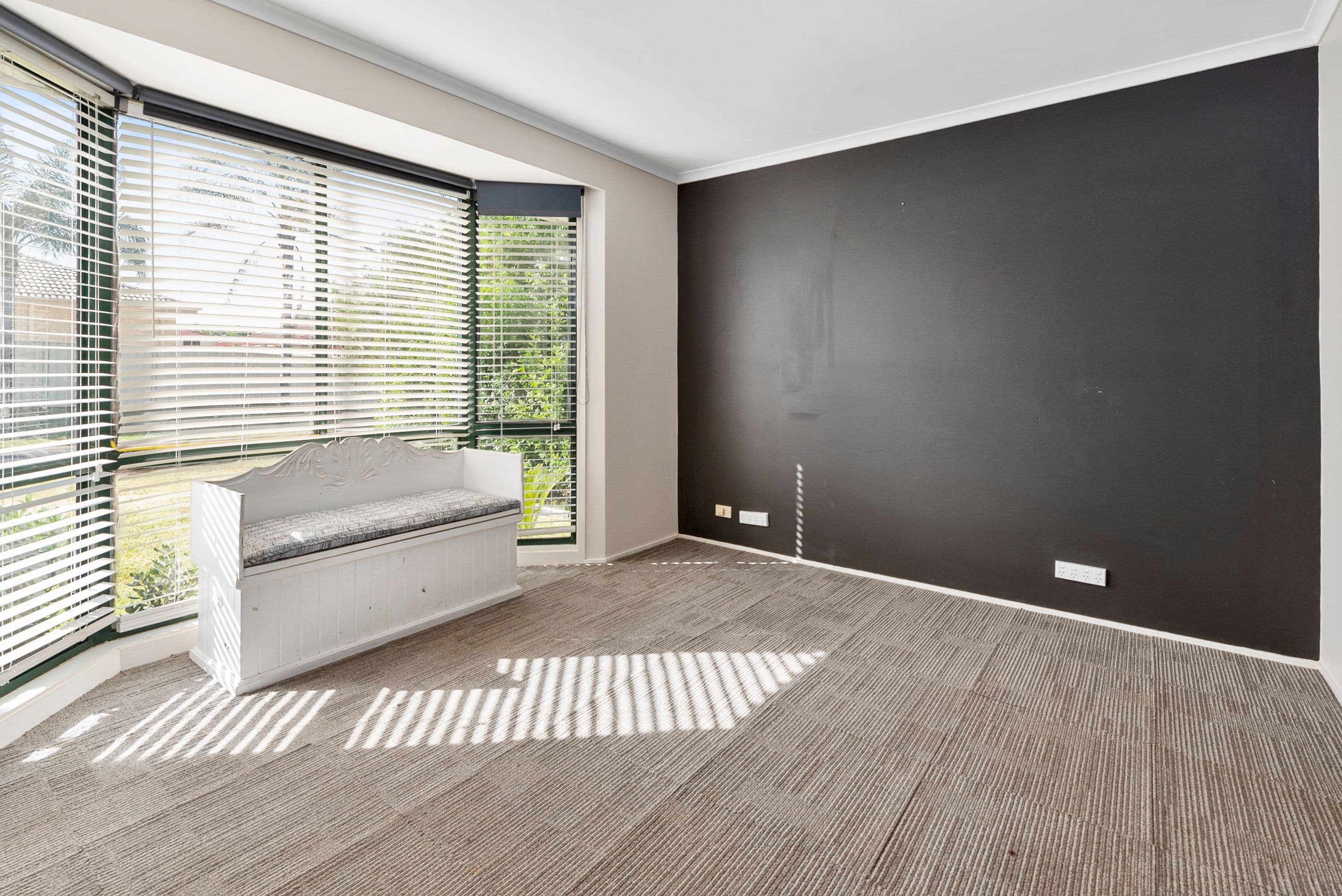 16 Stephenson Place, Currans Hill - Thumbnail 6