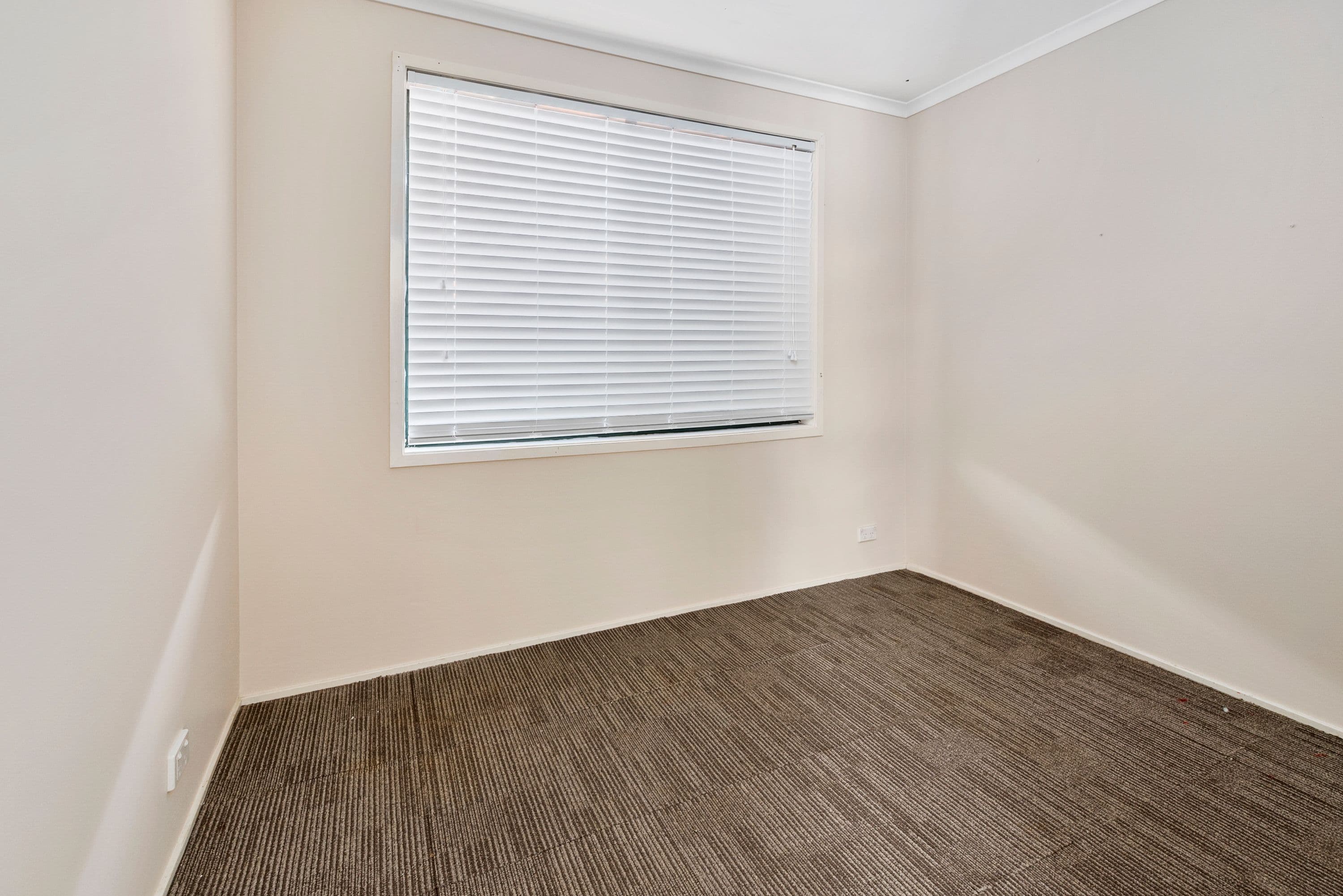 16 Stephenson Place, Currans Hill - Thumbnail 8