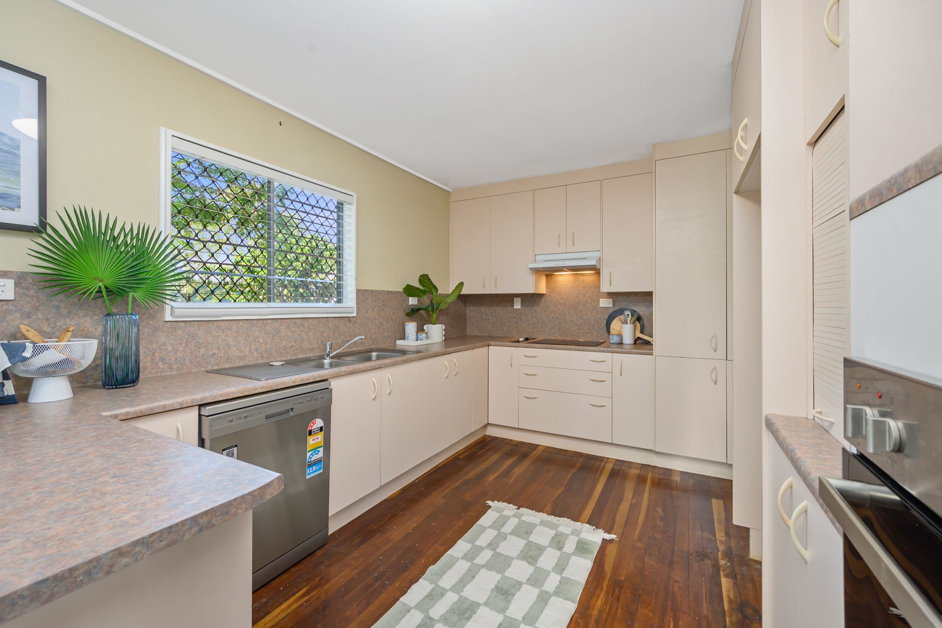 4 Camira Avenue, Cranbrook QLD 4814, Cranbrook - Thumbnail 4