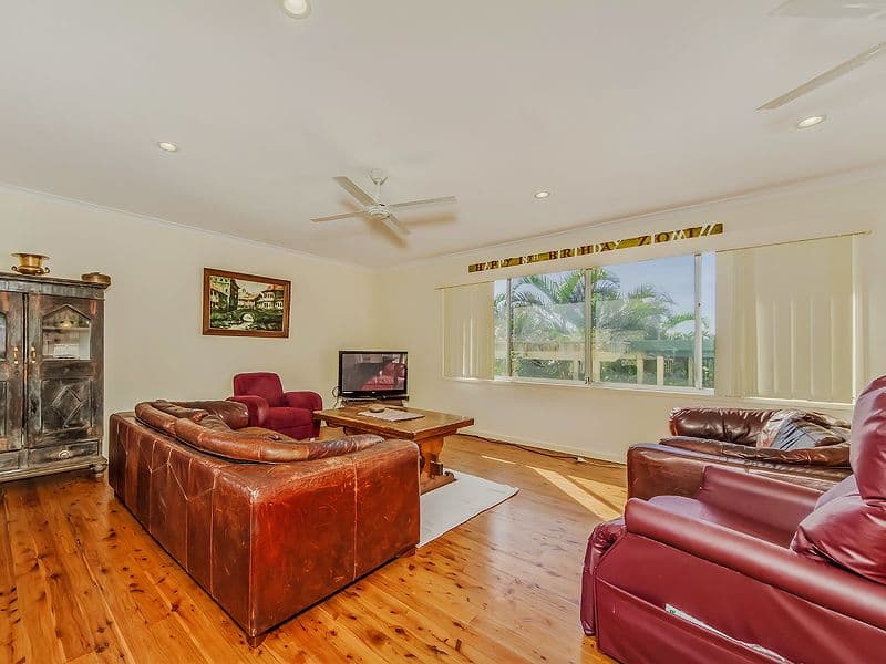 230 Benowa Road, BENOWA QLD 4217, Benowa - Thumbnail 2
