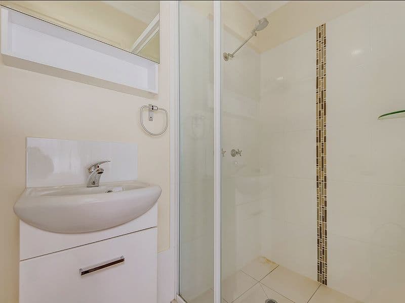 230 Benowa Road, BENOWA QLD 4217, Benowa - Thumbnail 8
