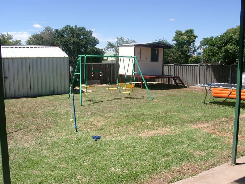 25  Flinders Street, PARKES NSW 2870, Parkes - Thumbnail 8