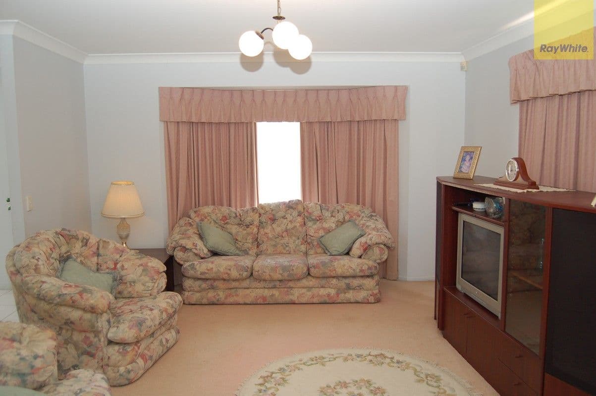 5 Carnation Crescent, Calamvale QLD 4116, Calamvale - Thumbnail 5