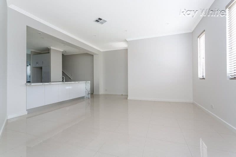 17 Mackenzie Circuit, Mawson Lakes SA 5095, Mawson Lakes - Thumbnail 7