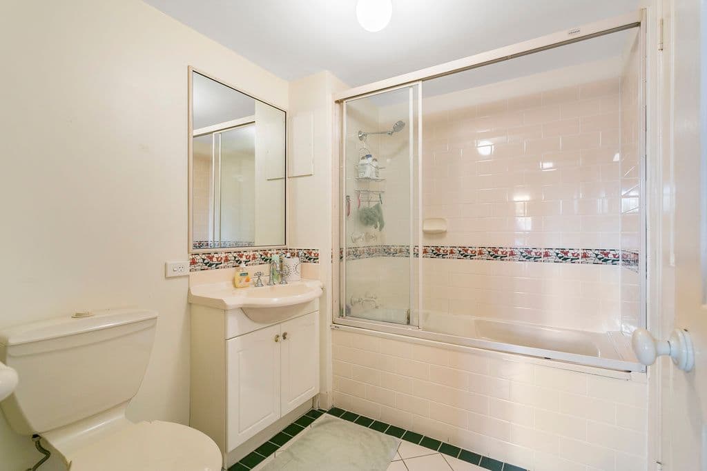 53 Bauer Street, Southport QLD 4215, Southport - Thumbnail 4