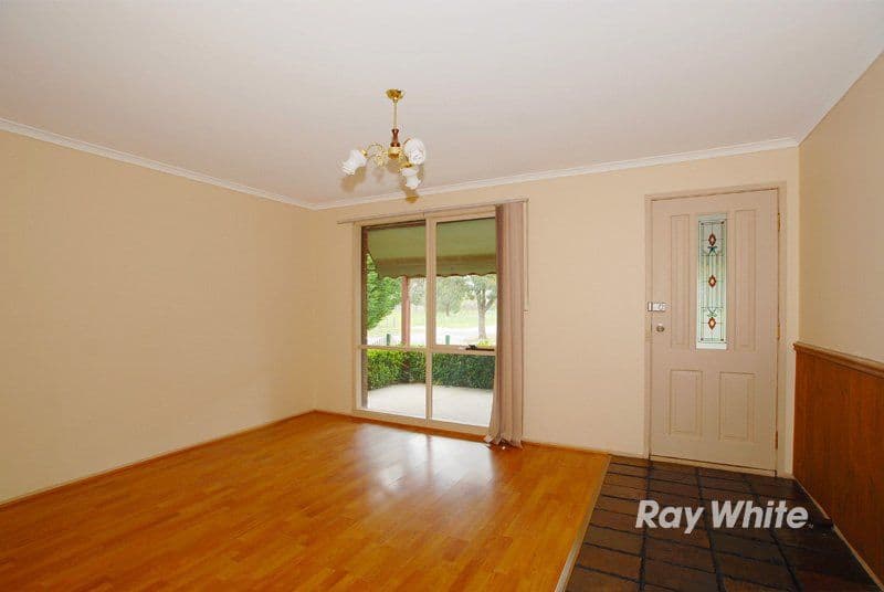 2 Maltravers Crescent, CRANBOURNE VIC 3977, Cranbourne North - Thumbnail 7
