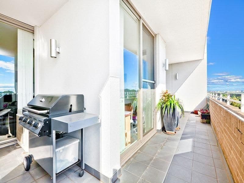 709/19 Hill Road, Wentworth Point - Thumbnail 2