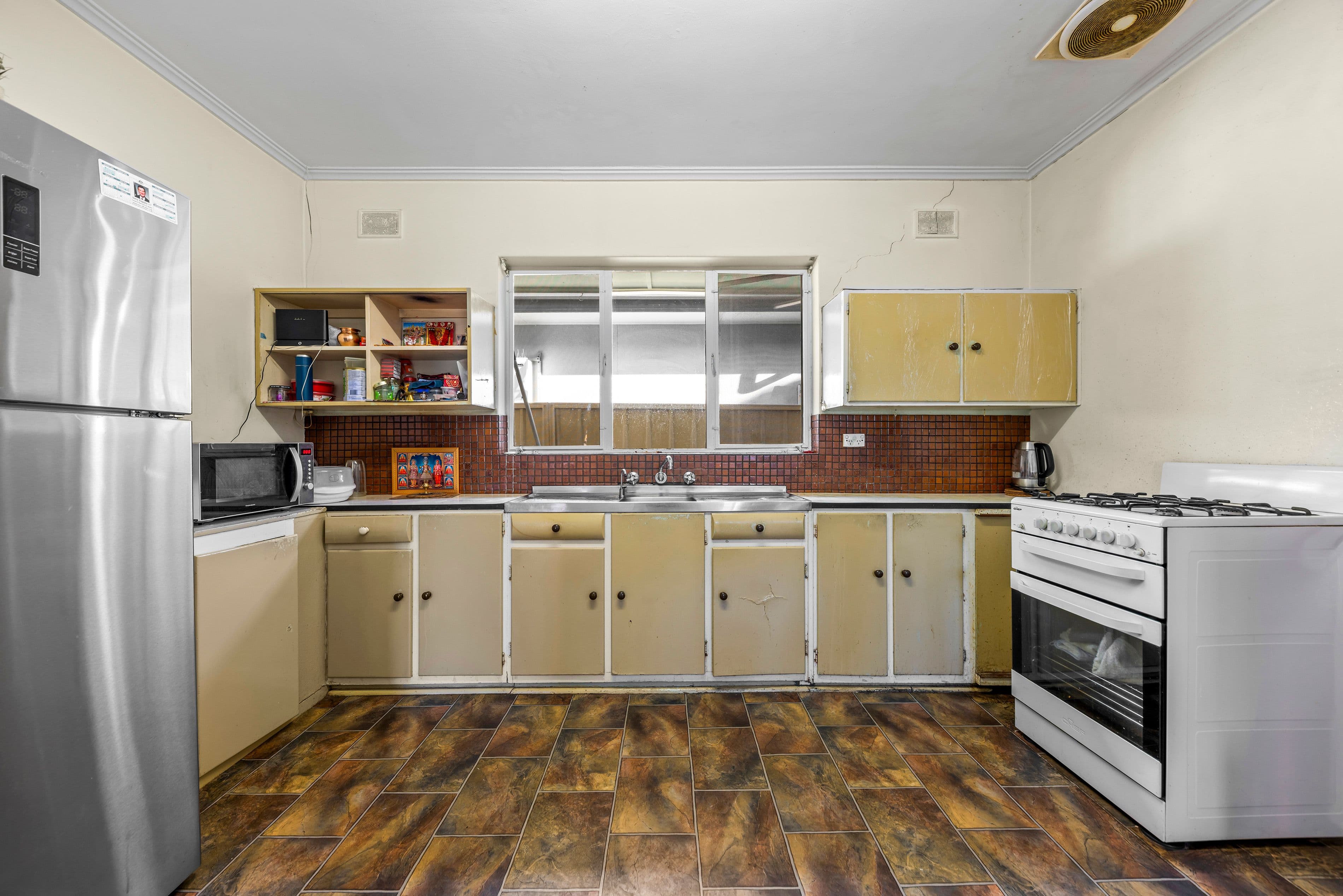 9 Dobson Drive, Pooraka SA 5095, Pooraka - Thumbnail 4