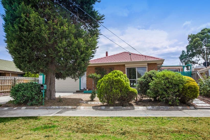 23 Horseshoe Crescent, Epping VIC 3076, Epping - Image 1
