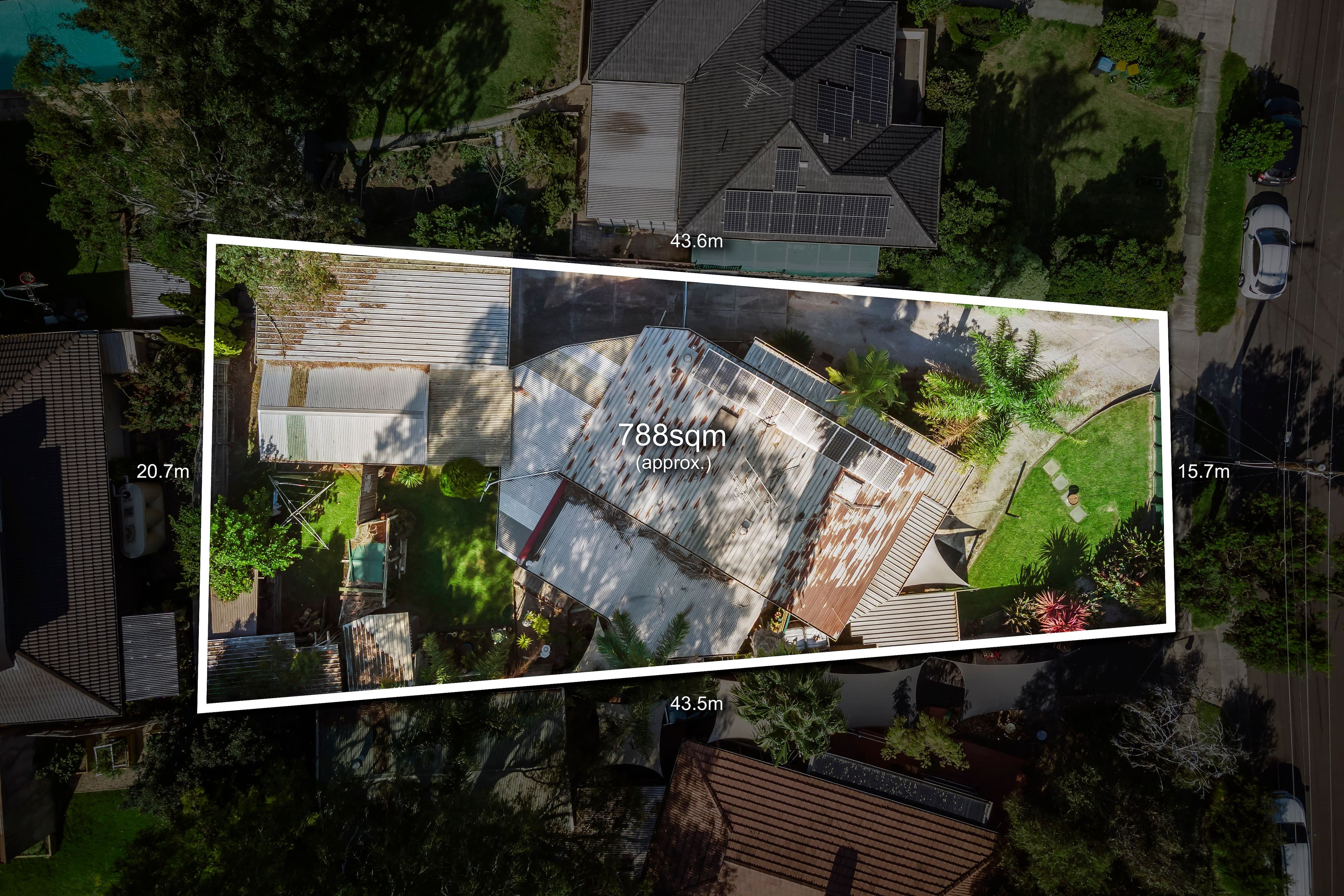 38 Riverglades Drive, Sanctuary Lakes - Image 1