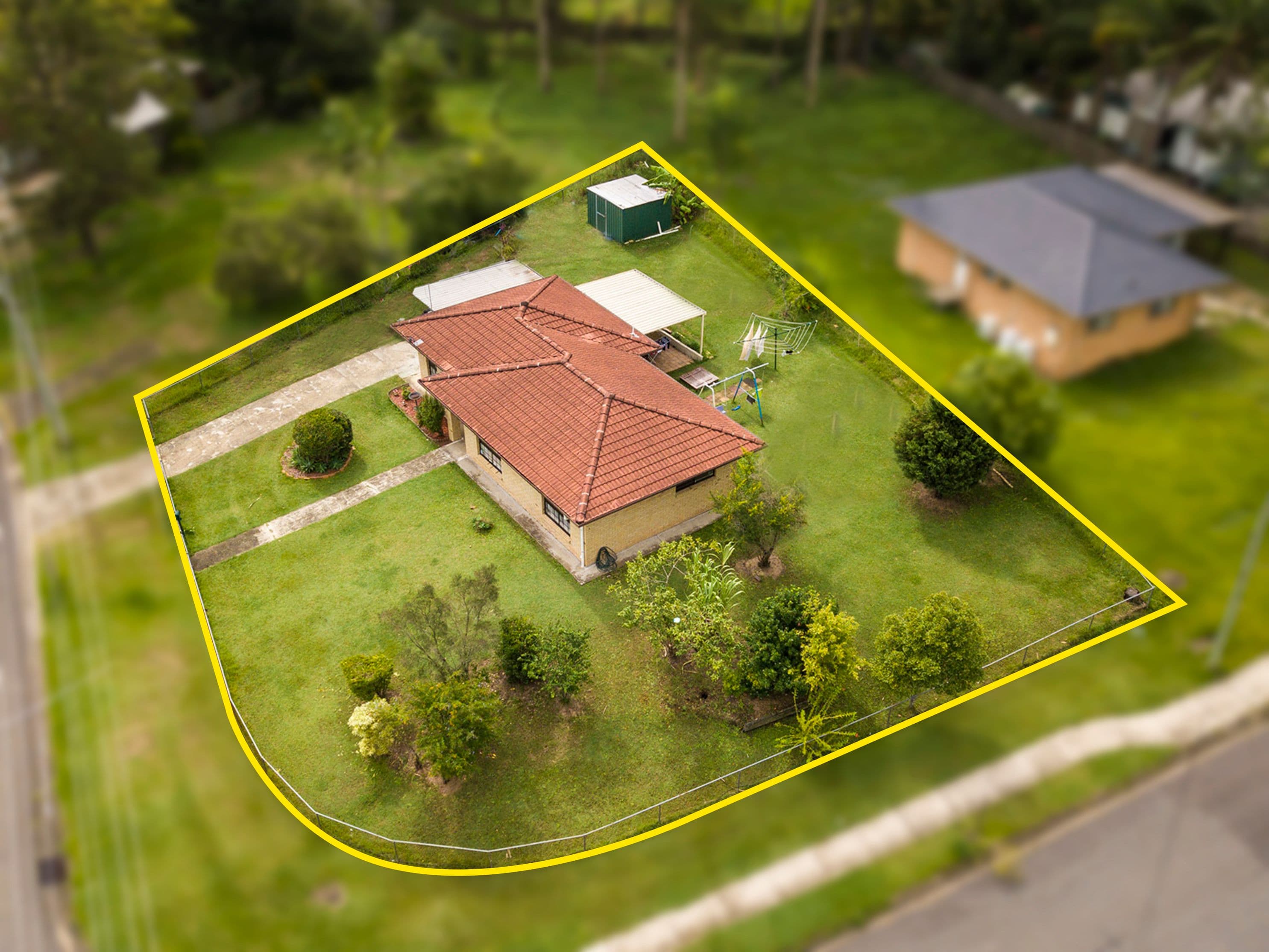 29 Anchusa Street, Kingston QLD 4114, Kingston - Thumbnail 2