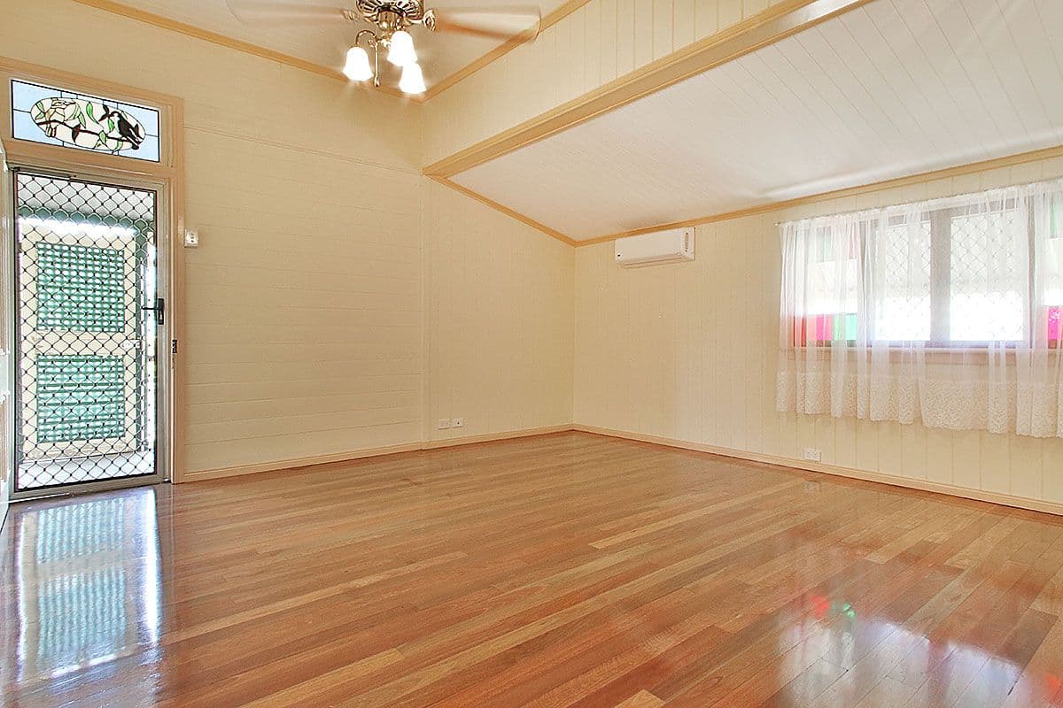 14 Morris Street, Silkstone QLD 4304, Silkstone - Thumbnail 3