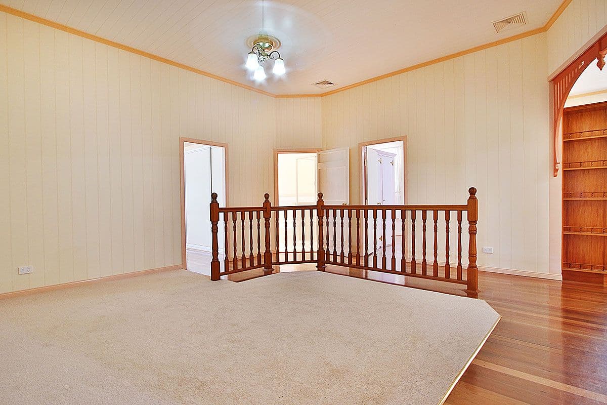 14 Morris Street, Silkstone QLD 4304, Silkstone - Thumbnail 8