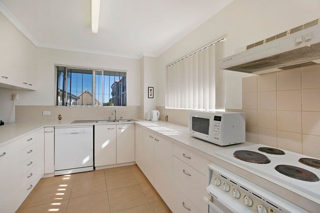 12 Queen Street, Cleveland QLD 4163, Cleveland - Thumbnail 5